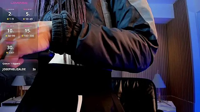 charlottewhitte online show from 02-21-26, 01:02