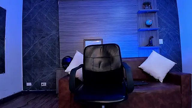 charlottewhitte online show from 10-03-25, 12:28