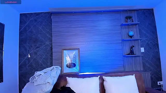 charlottewhitte online show from 10-25-25, 12:17