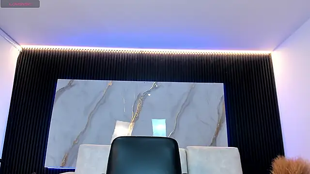 charlottewhitte online show from 10-22-25, 11:42