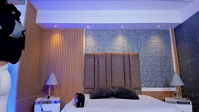 charlottewhitte online show from 02-11-26, 11:10