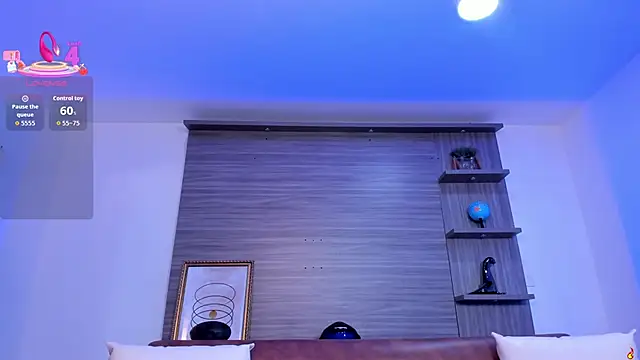 charlottewhitte online show from 09-12-25, 11:43