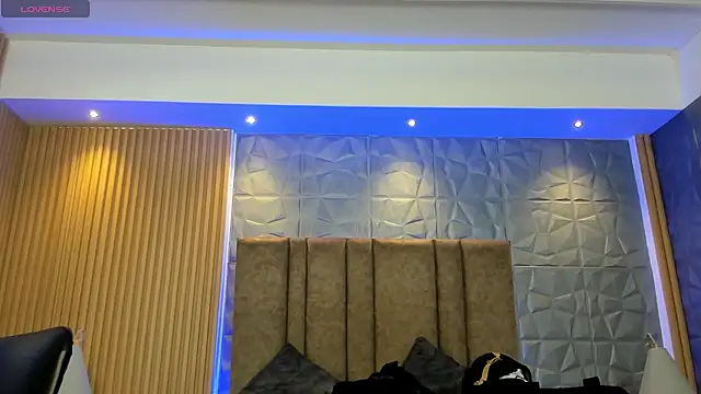 charlottewhitte online show from 09-27-25, 12:22