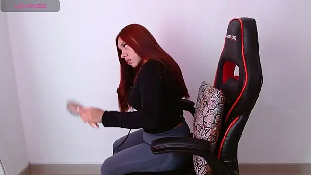 Snapshot of samantha_tattu chatting on 03-04-25, 07:32 samantha tattu online show from 03-04-25, 07:32