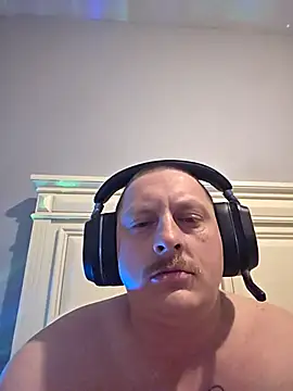 BigDickWorster online show from 11-19-25, 07:08