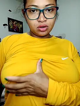 Snapshot of chalohott chatting on 05-30-26, 11:49 chalohott online show from 05-30-26, 11:49