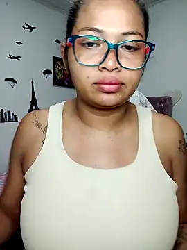 Snapshot of chalohott chatting on 06-07-26, 11:37 chalohott online show from 06-07-26, 11:37