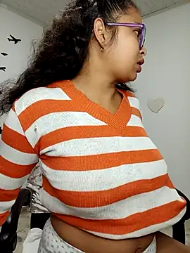 Snapshot of chalohott chatting on 09-21-25, 10:31 chalohott online show from 09-21-25, 10:31