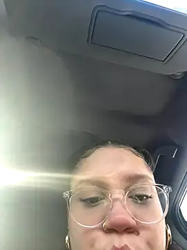 Snapshot of QueenNuttCollector chatting on 11-14-25, 01:59 QueenNuttCollector online show from 11-14-25, 01:59