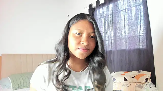 Snapshot of lunahot__07 chatting on 07-12-26, 02:29 lunahot 07 online show from 07-12-26, 02:29
