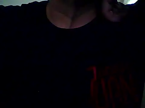 Snapshot of xcimeru chatting on 07-10-26, 01:33 xcimeru online show from 07-10-26, 01:33
