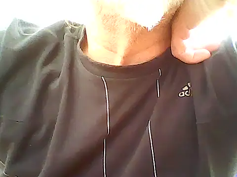 Snapshot of xcimeru chatting on 04-30-26, 01:18 xcimeru online show from 04-30-26, 01:18