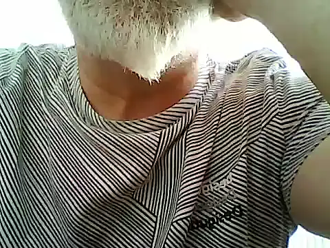 Snapshot of xcimeru chatting on 05-19-26, 01:40 xcimeru online show from 05-19-26, 01:40