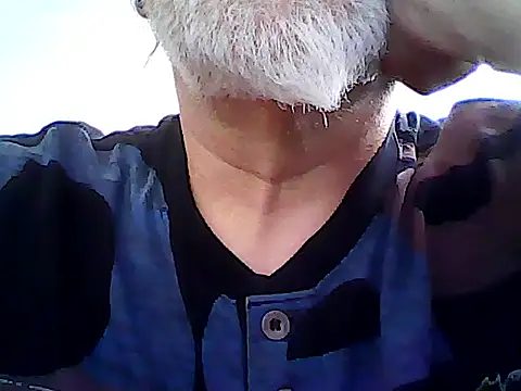Snapshot of xcimeru chatting on 05-16-26, 06:45 xcimeru online show from 05-16-26, 06:45