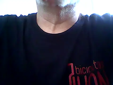 Snapshot of xcimeru chatting on 05-31-26, 05:46 xcimeru online show from 05-31-26, 05:46