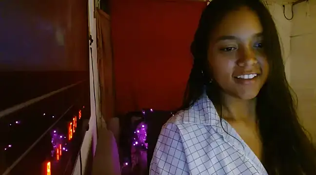 Snapshot of Chiara_petterson chatting on 12-05-24, 07:10 Chiara petterson online show from 12-05-24, 07:10