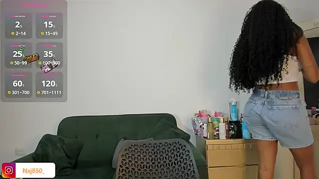 HOTBLACKANDWHITE2 online show from 09-10-25, 07:24