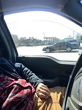 Snapshot of Themechanic420 chatting on 02-20-25, 04:36 Themechanic420 online show from 02-20-25, 04:36