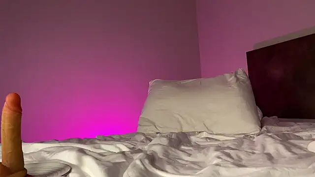 Pi-x-ie online show from 04-07-26, 07:26