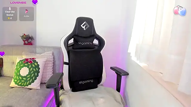 ambar-wells online show from 12-15-25, 03:40