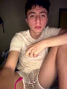 Snapshot of CamiRojas_boy chatting on 07-12-26, 03:07 CamiRojas boy online show from 07-12-26, 03:07