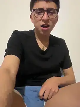 CamiRojas boy online show from 04-06-26, 02:40