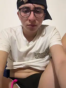 CamiRojas boy online show from 03-29-26, 03:52