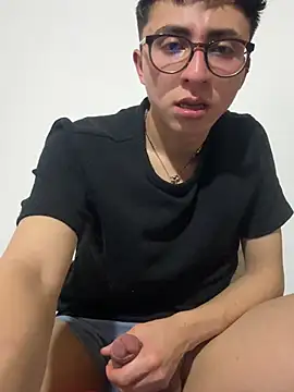 CamiRojas boy online show from 03-13-26, 03:22