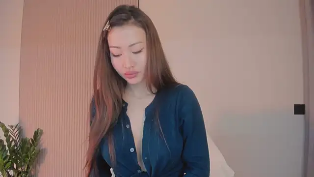 kawaii mia online show from 04-03-26, 06:14