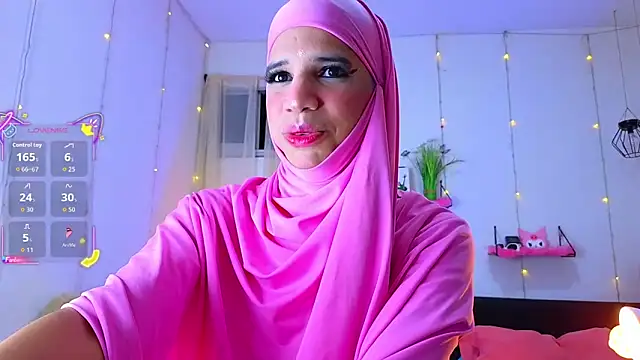 Ariel Femboy  online show from 10-05-25, 04:25