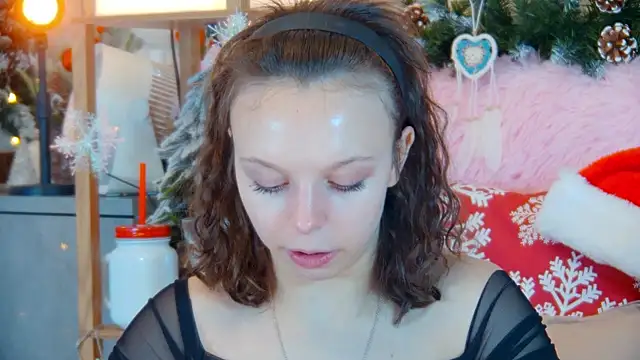 ElisabethDavis online show from 12-22-25, 03:12