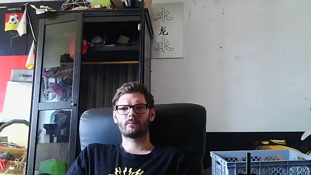 Die-geile-Sau online show from 07-16-26, 12:46