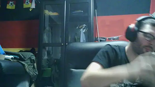 Die-geile-Sau online show from 02-22-26, 09:38