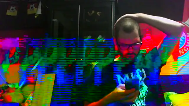 Snapshot of Die-geile-Sau chatting on 10-15-25, 08:28 Die-geile-Sau online show from 10-15-25, 08:28