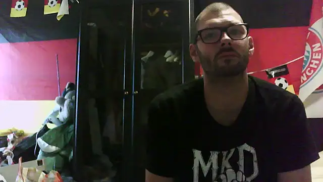 Snapshot of Die-geile-Sau chatting on 09-18-25, 03:26 Die-geile-Sau online show from 09-18-25, 03:26