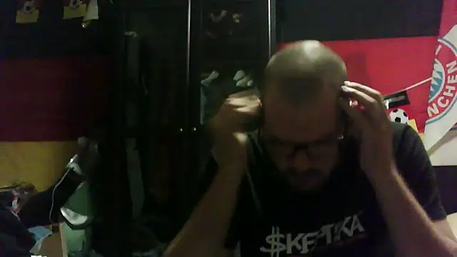 Snapshot of Die-geile-Sau chatting on 09-23-25, 07:54 Die-geile-Sau online show from 09-23-25, 07:54