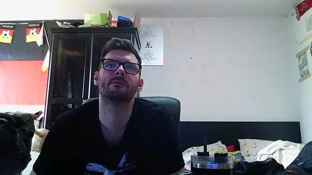 Die-geile-Sau online show from 04-15-26, 12:42