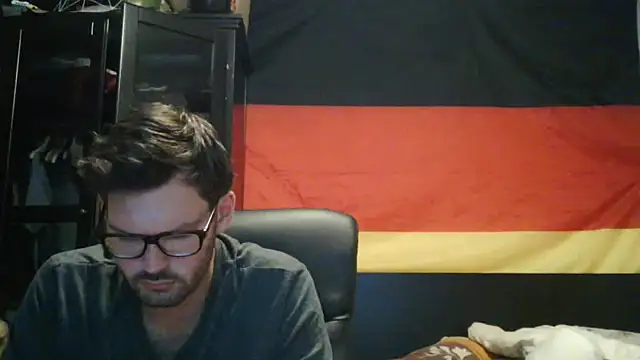 Die-geile-Sau online show from 07-04-26, 09:08