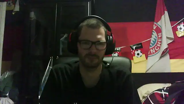 Die-geile-Sau online show from 11-16-25, 09:41