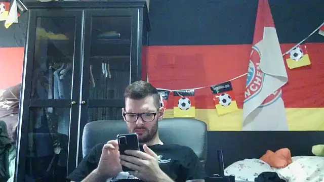 Die-geile-Sau online show from 03-22-26, 02:29