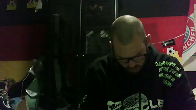 Snapshot of Die-geile-Sau chatting on 09-25-25, 07:09 Die-geile-Sau online show from 09-25-25, 07:09