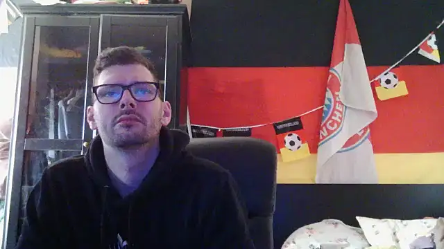 Die-geile-Sau online show from 03-23-26, 01:22