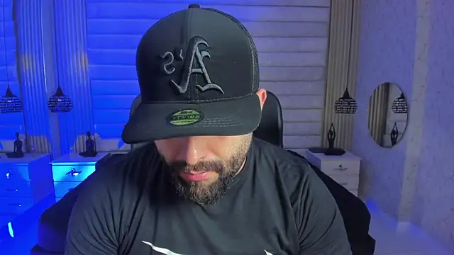 Snapshot of jhon_bear03 chatting on 02-04-26, 11:27 jhon bear03 online show from 02-04-26, 11:27