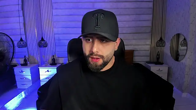 Snapshot of jhon_bear03 chatting on 04-01-26, 11:22 jhon bear03 online show from 04-01-26, 11:22