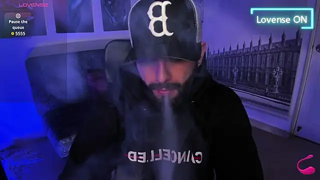 Snapshot of jhon_bear03 chatting on 11-04-25, 11:25 jhon bear03 online show from 11-04-25, 11:25