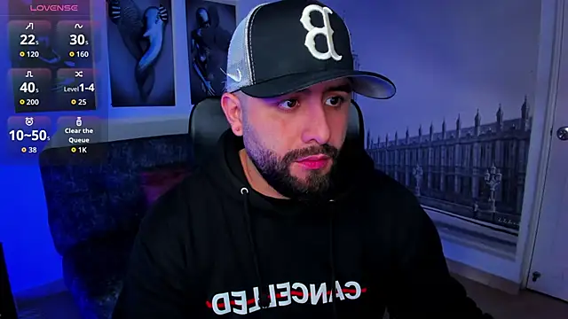 Snapshot of jhon_bear03 chatting on 11-15-25, 11:14 jhon bear03 online show from 11-15-25, 11:14