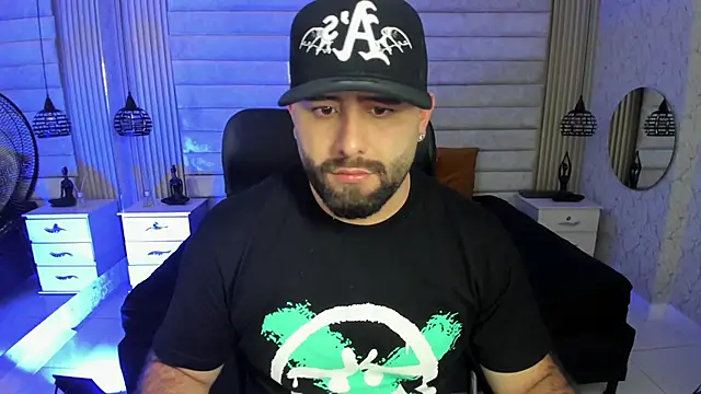 Snapshot of jhon_bear03 chatting on 04-03-26, 11:05 jhon bear03 online show from 04-03-26, 11:05