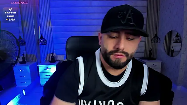 Snapshot of jhon_bear03 chatting on 02-21-26, 11:23 jhon bear03 online show from 02-21-26, 11:23