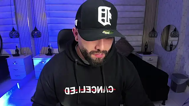 Snapshot of jhon_bear03 chatting on 03-12-26, 11:25 jhon bear03 online show from 03-12-26, 11:25