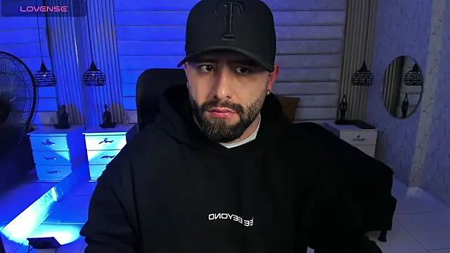 Snapshot of jhon_bear03 chatting on 04-14-26, 11:15 jhon bear03 online show from 04-14-26, 11:15